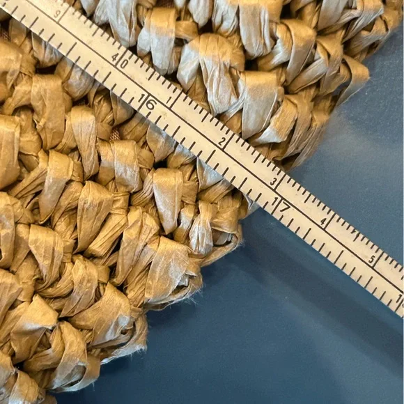 White House Black Market Stylish Gold and Tan Woven Women's Tote Bag - Picture 11 of 13